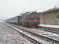 Секція тепловоза 2М62-1001 в складі дизель-поїзда ДПЛ, ст. Івано-Франківськ