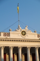 Годинник та статуї на будівлі Одеської мерії, Думська площа, Одеса